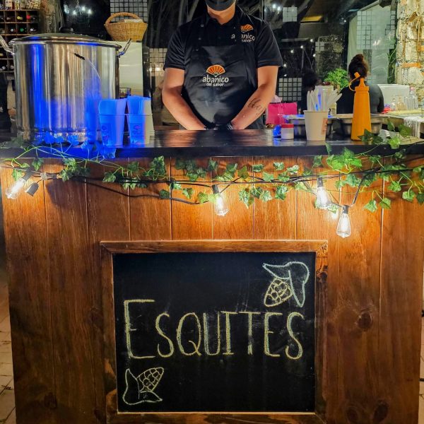 Taquizas, barras de micheladas, esquites y catering para bodas y eventos en San Miguel de Allende.