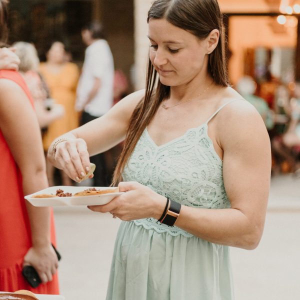 Taquizas, barras de micheladas, esquites y catering para bodas y eventos en San Miguel de Allende.